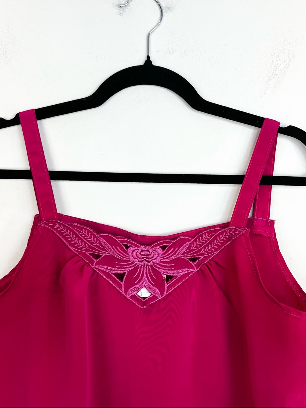 Vintage 70s 80s fuchsia pink boxy cut work embroidery neckline cami tank top 7 - Picture 6 of 11